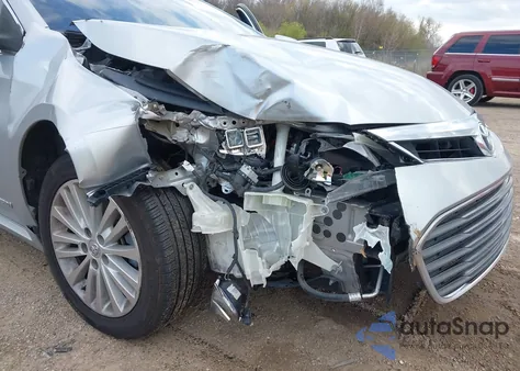 2015 Toyota Avalon Hybrid Limited from USA, damaged, VIN 4T1BD1EB6FU038195